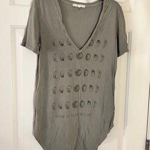 GREEN TRULY MADLY DEEPLY BLOUSE. SO SOFT. XS